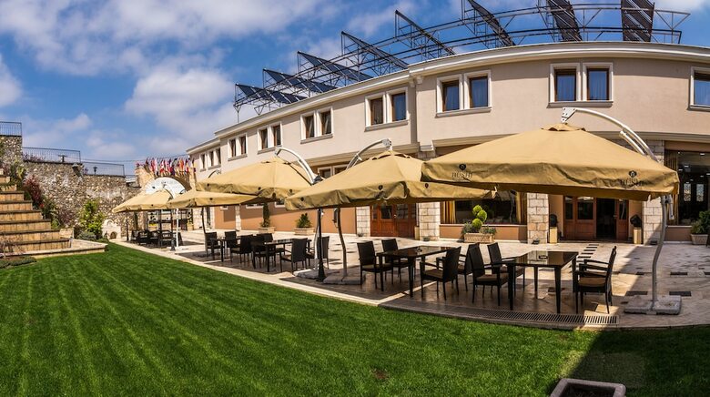 Hotel Bushi Resort & Spa