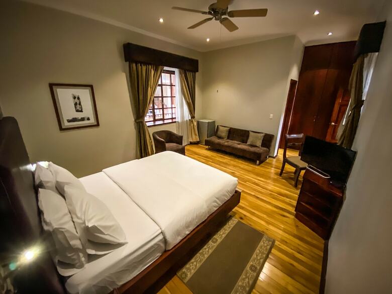 Hotel Santa Lucia House - Forum
