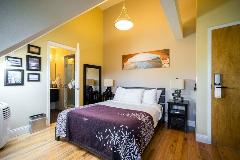 Hotel Rio Vista Suites