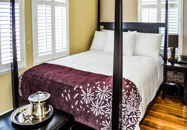 Hotel Rio Vista Suites