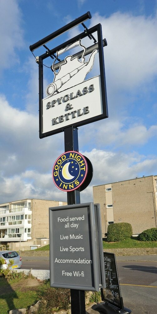 Posada The Spyglass And Kettle