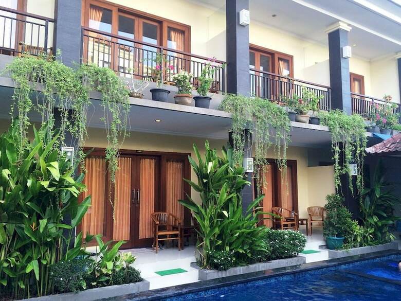 Hotel Waringin Home Stay