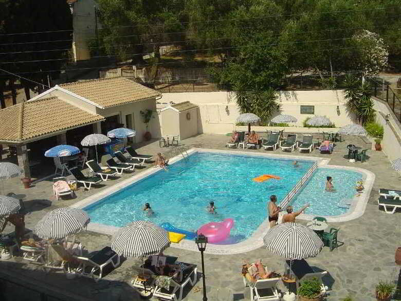 Aparthotel Elli-marina Studios & Apartments