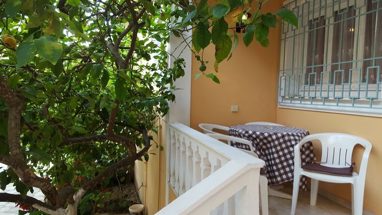 Aparthotel Elli-marina Studios & Apartments