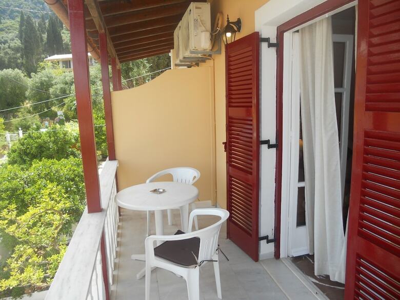 Aparthotel Elli-marina Studios & Apartments