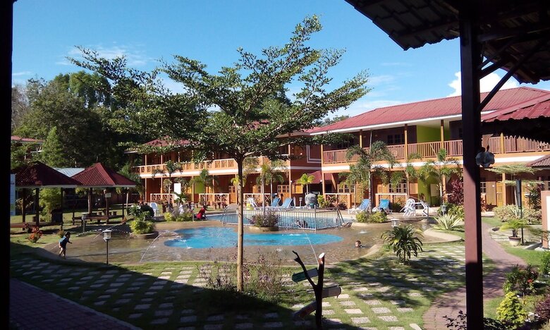 Hotel Purnama Beach Resort