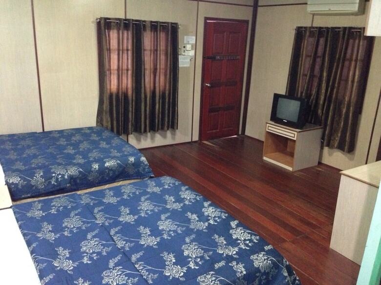 Hotel Purnama Beach Resort