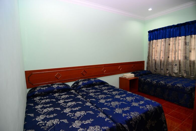 Hotel Purnama Beach Resort