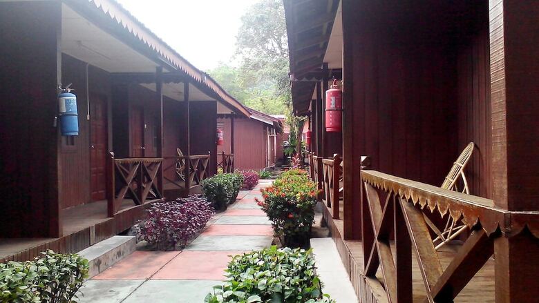 Hotel Purnama Beach Resort