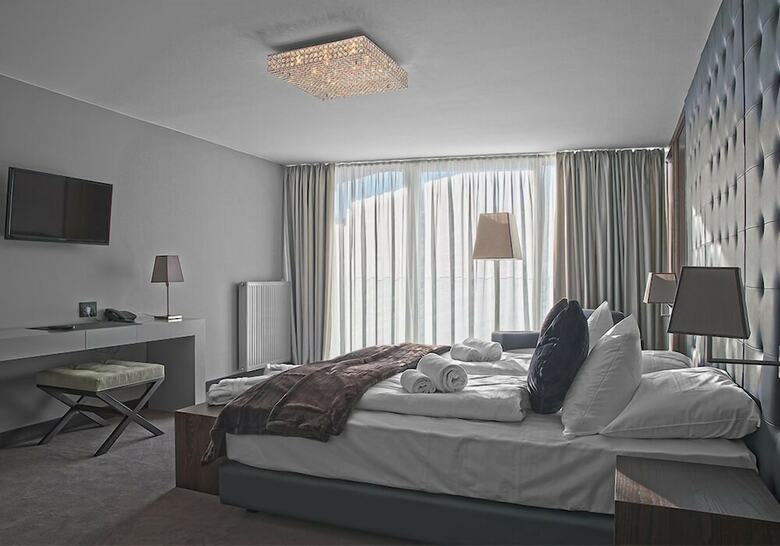 Hotel & Spa Wulfenia K�rnten