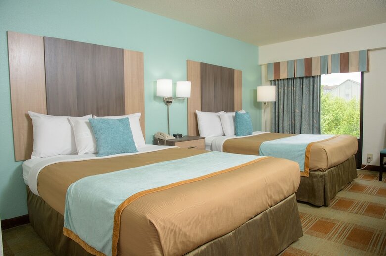 Hotel Pigeon River Inn