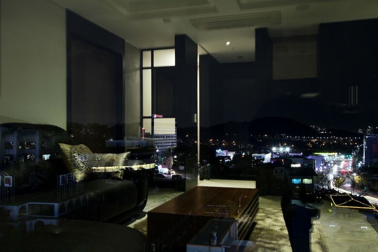 R.lee Suite Hotel Songdo