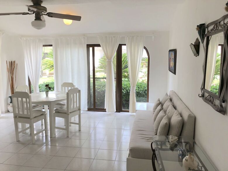 Villa Los Corales Tropical Beach Resort & Spa