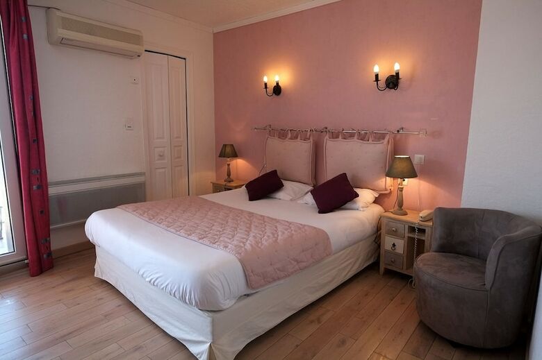 Hotel H�tel Le Catalan Restaurant Le Miradou