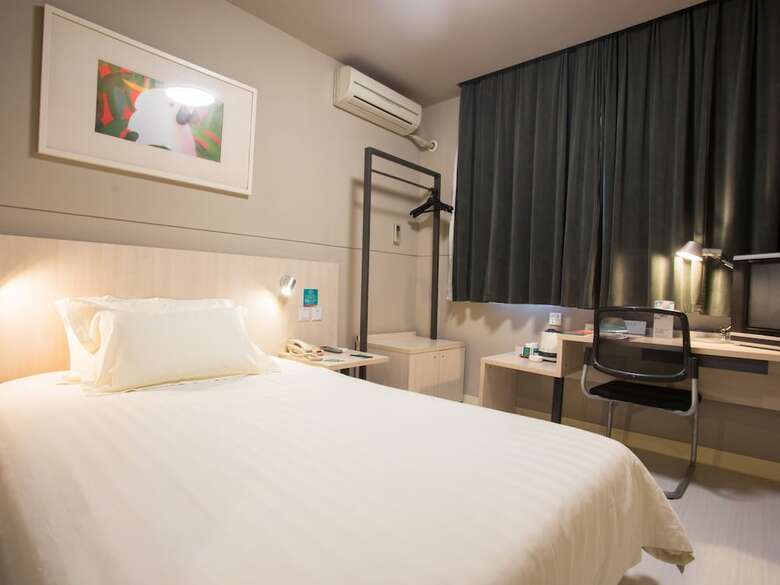 Hotel Jinjiang Inn Changzhi Bayi Square