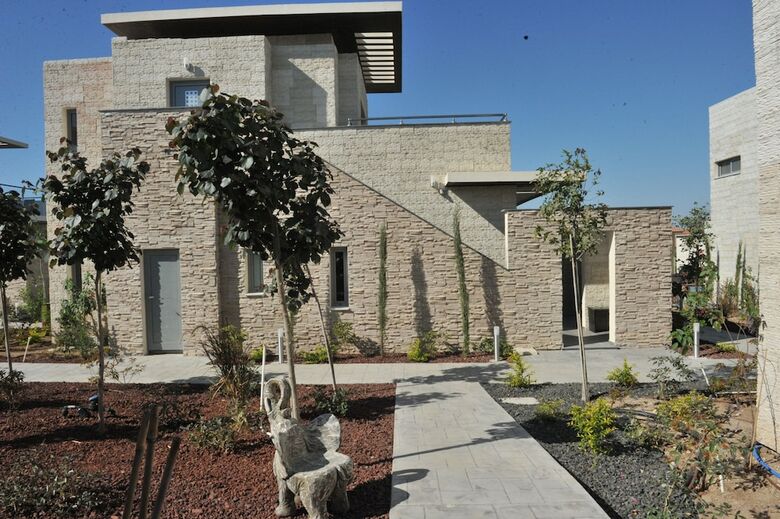 Villa E-villas