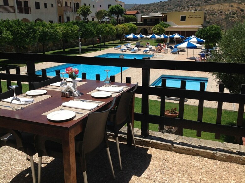 Skeleas Pissouri Apartments