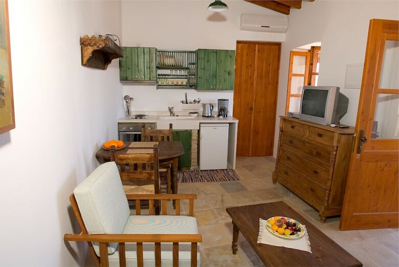 Apartamento Eveleos Country House