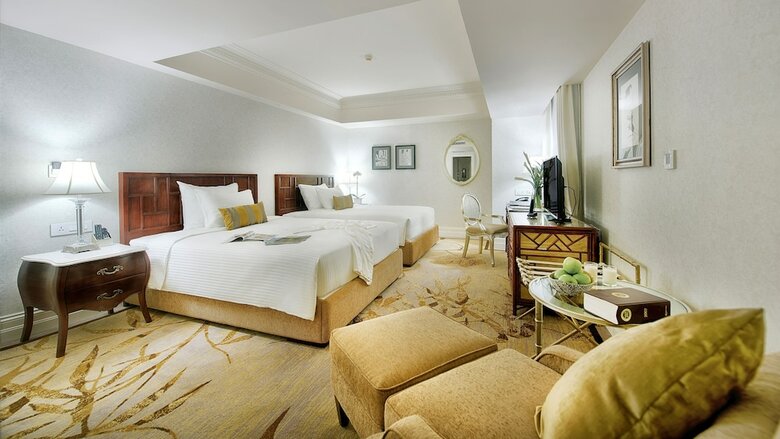 Apricot Hotel