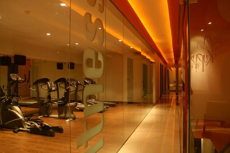 Sensa Hotel