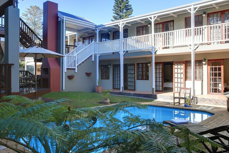 Hotel Loerie Guest Lodge