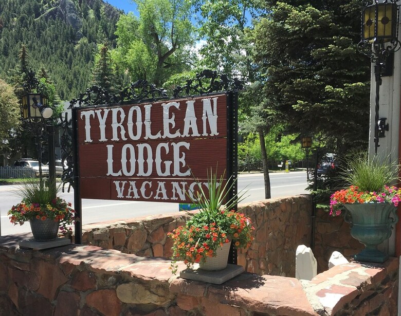 Hotel Tyrolean Lodge