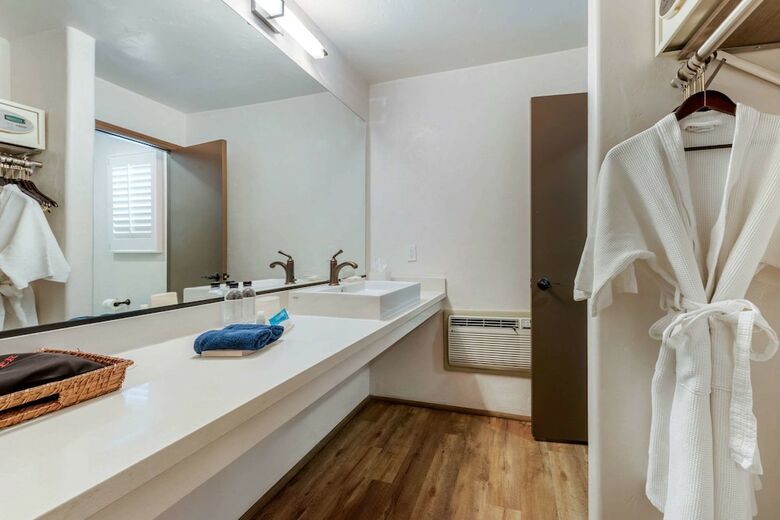 Motel Hacienda de Leal, Ascend Hotel Collection