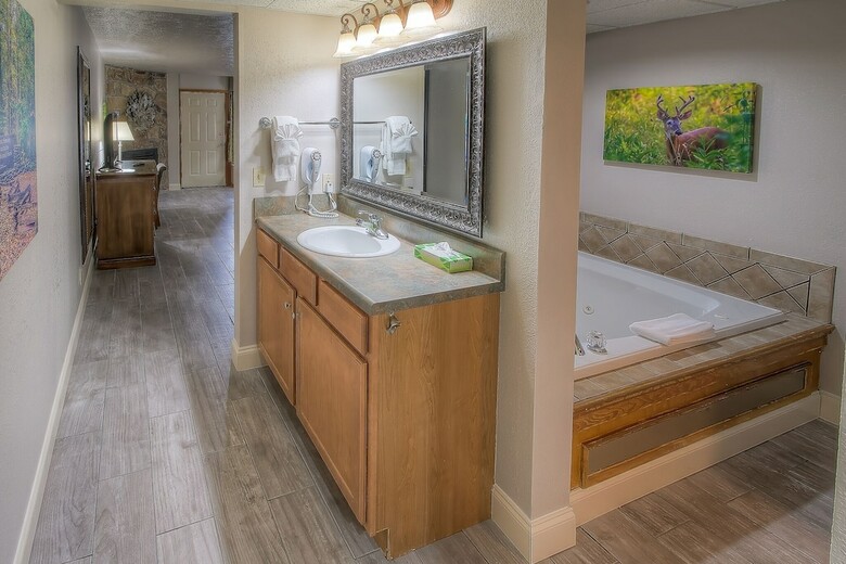 Hotel Accommodation By Willow Brook Lodge