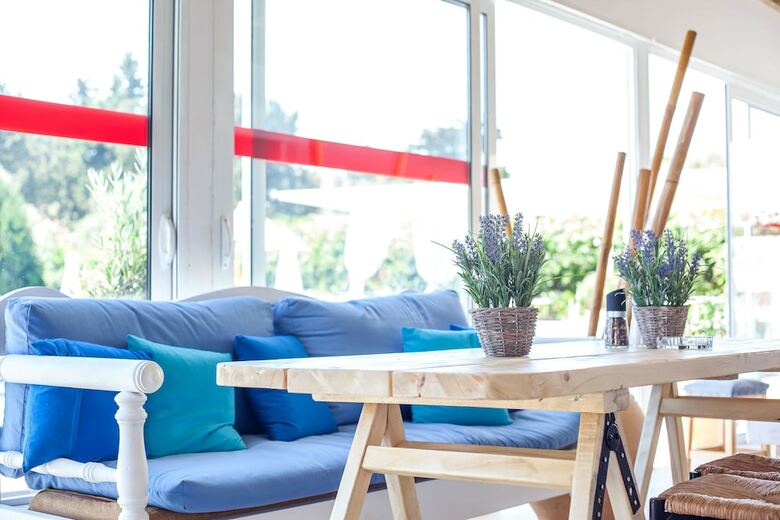 Hotel Tinas Plus - Ex Tinas Studios