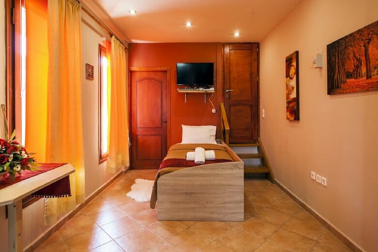 Aparthotel Estate Kares