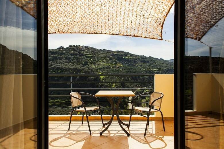 Aparthotel Estate Kares