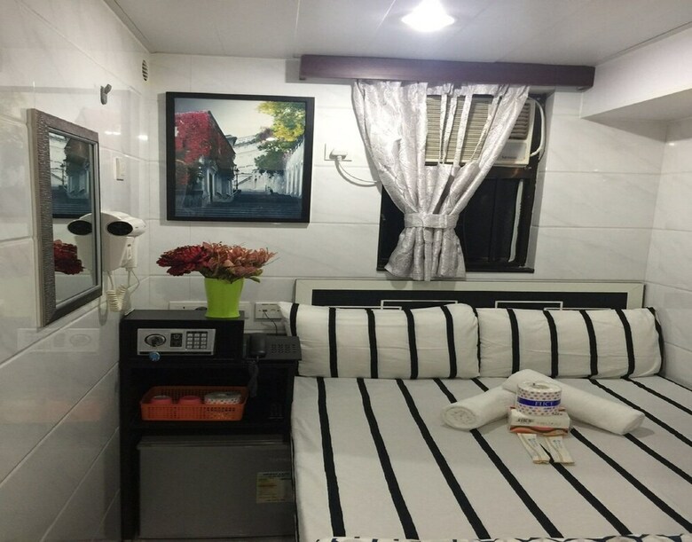 Hotel Skylark
