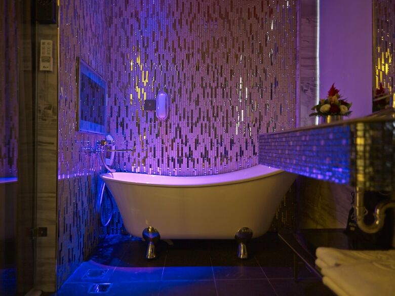 Beauty Hotels Taipei-hotel Bstay