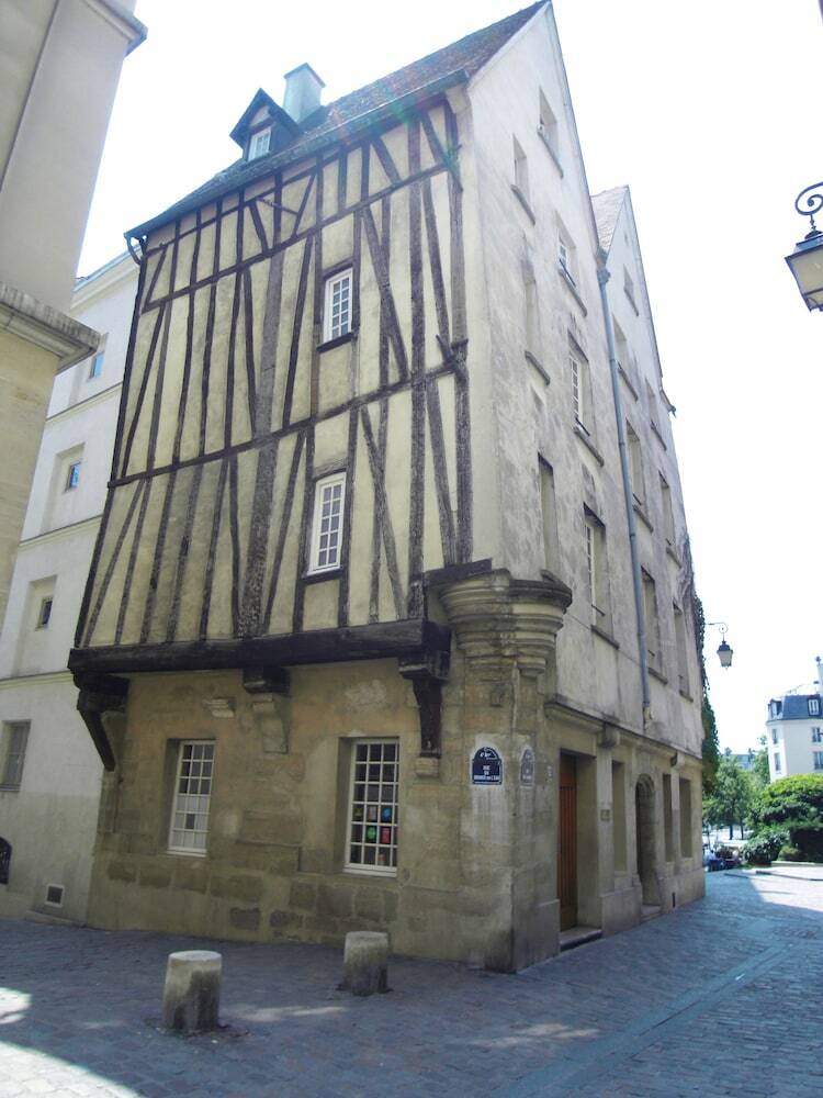 Hostal Mije Marais