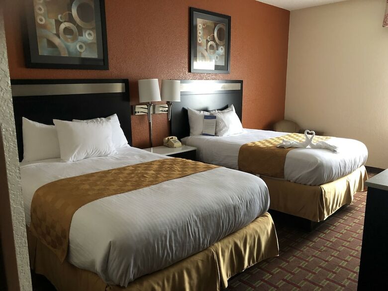 Hotel Baymont By Wyndham Cincinnati