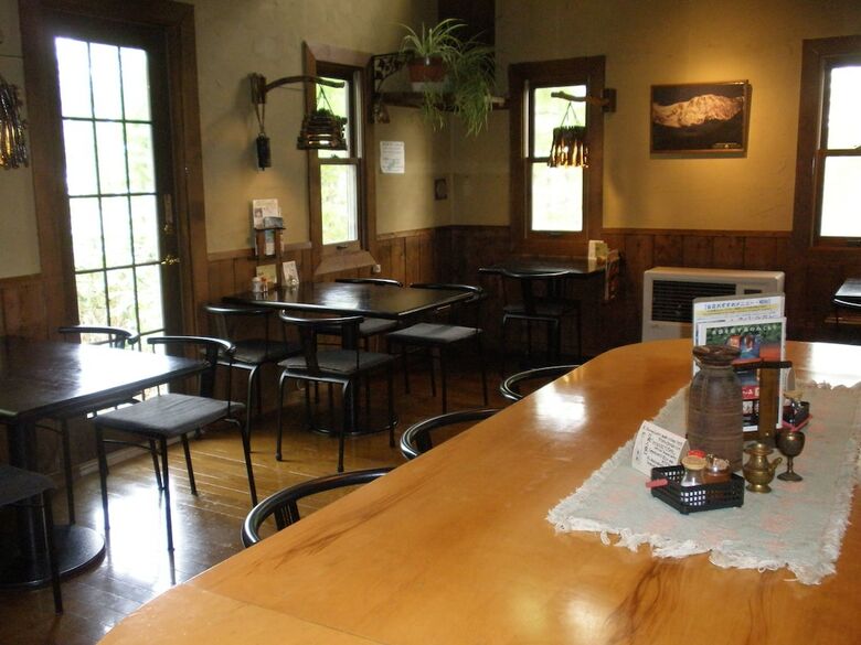 Bed & Breakfast Pension & Restaurant Bistare Kana