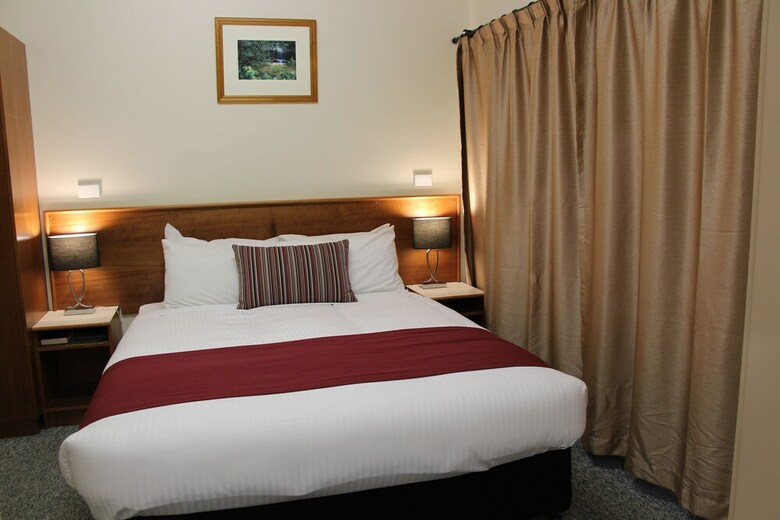 Pioneer Way Motel