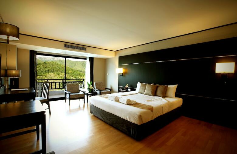 Hotel Alpine Golf Resort Chiang Mai