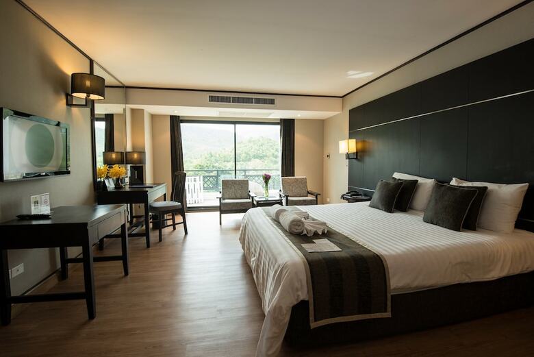 Hotel Alpine Golf Resort Chiang Mai