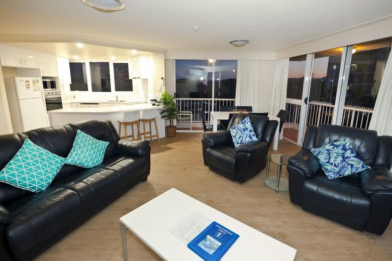 Apartamentos Meridian Tower