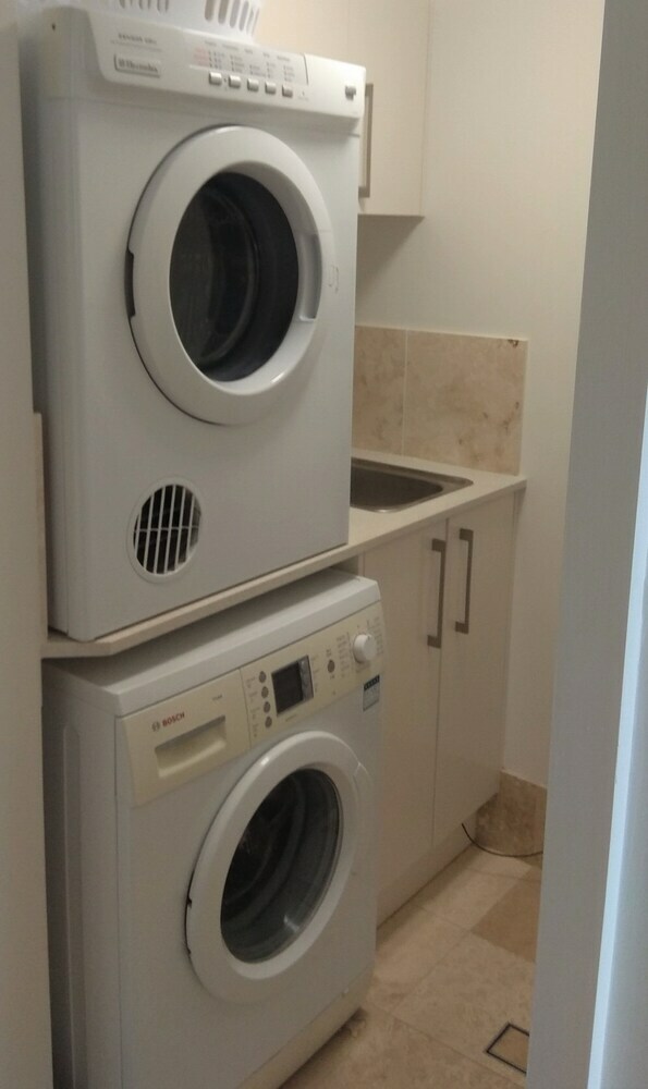 Apartamentos Meridian Tower