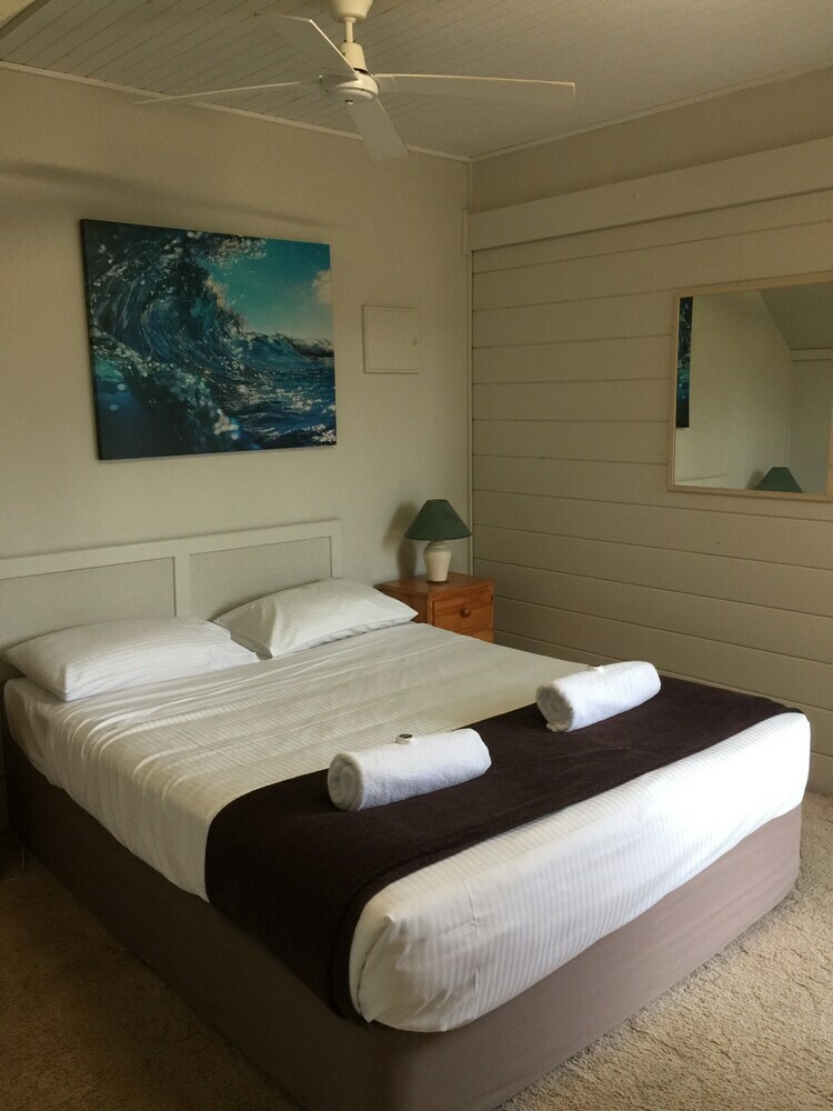 Cabana Shelly Beach Holiday Park
