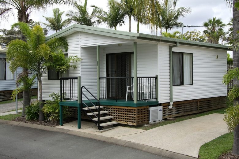 Cabana Brisbane Gateway Resort
