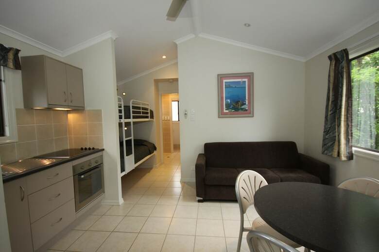 Cabana Brisbane Gateway Resort