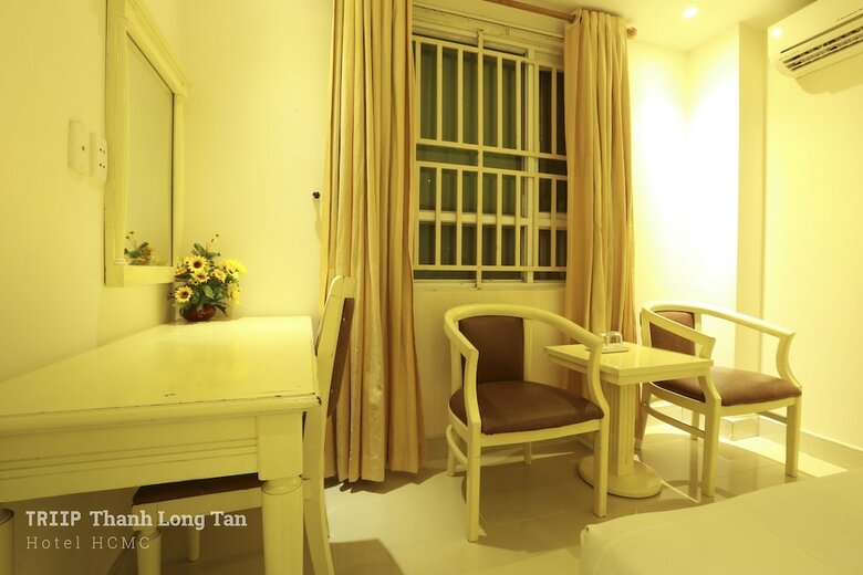 Aha Thanh Long Tan Hotel
