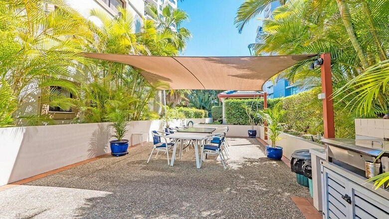 Burleigh On The Beach Holiday Apartments