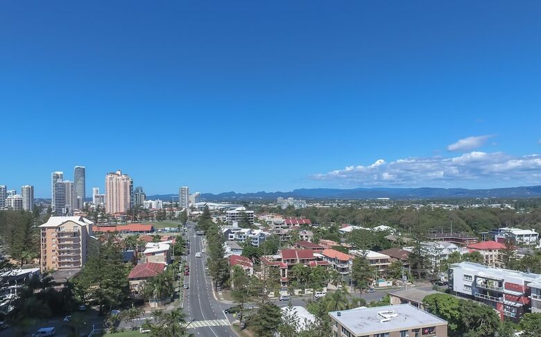 Apartamentos Surfers Beach Resort 2