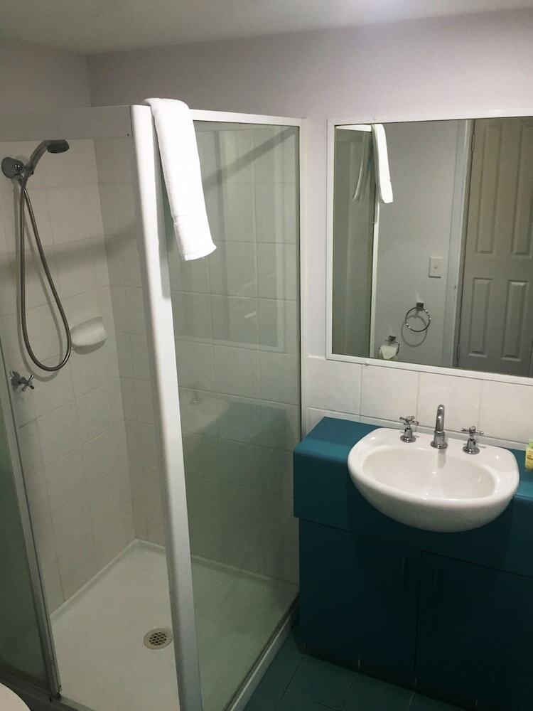 Apartamentos Surfers Beach Resort 2