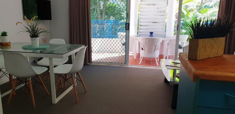 Apartamentos Surfers Beach Resort 2
