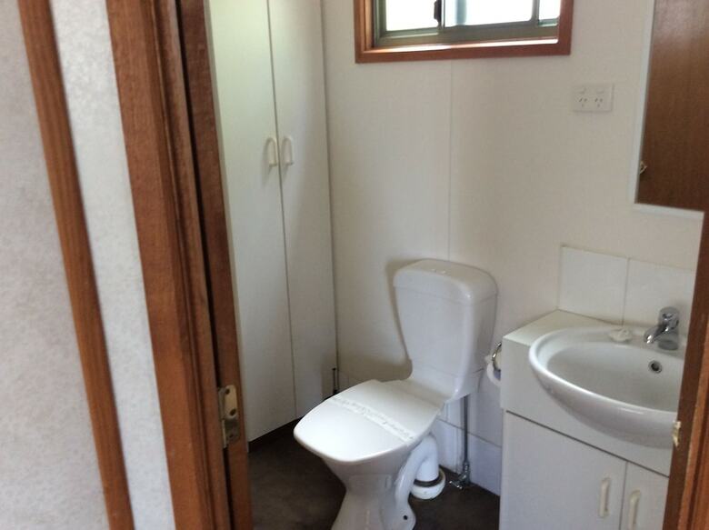 Golden Country Motel & Caravan Park